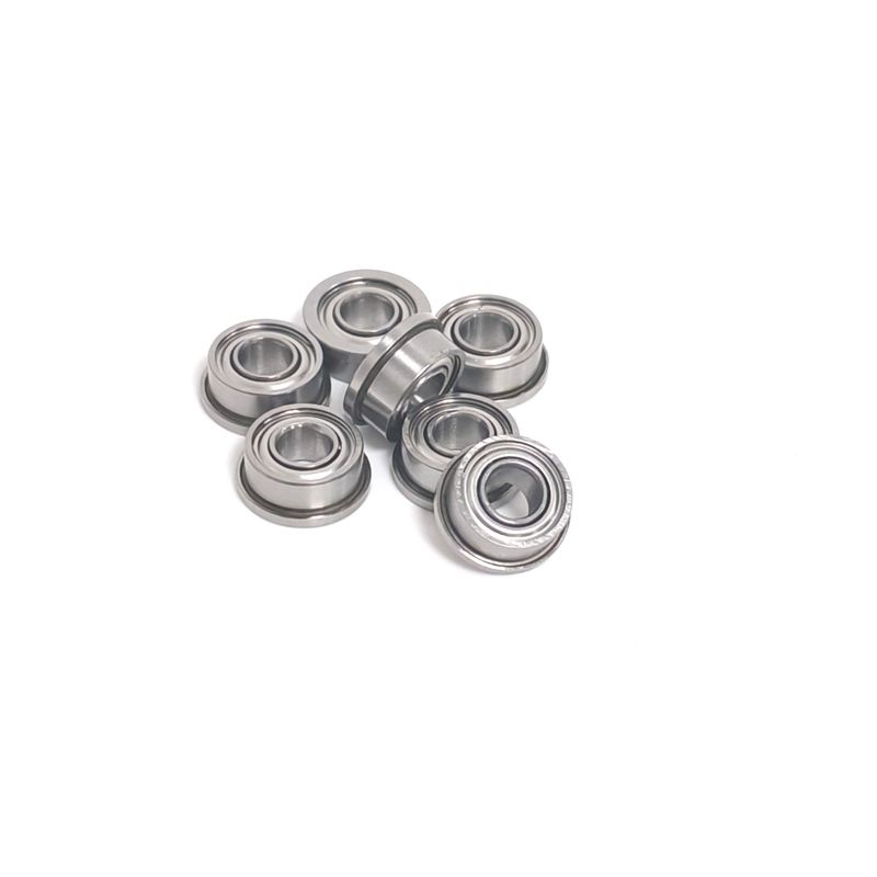 F684ZZ Comhlán Meáchan 20.70 kg Flange Colún Aonair Bearing